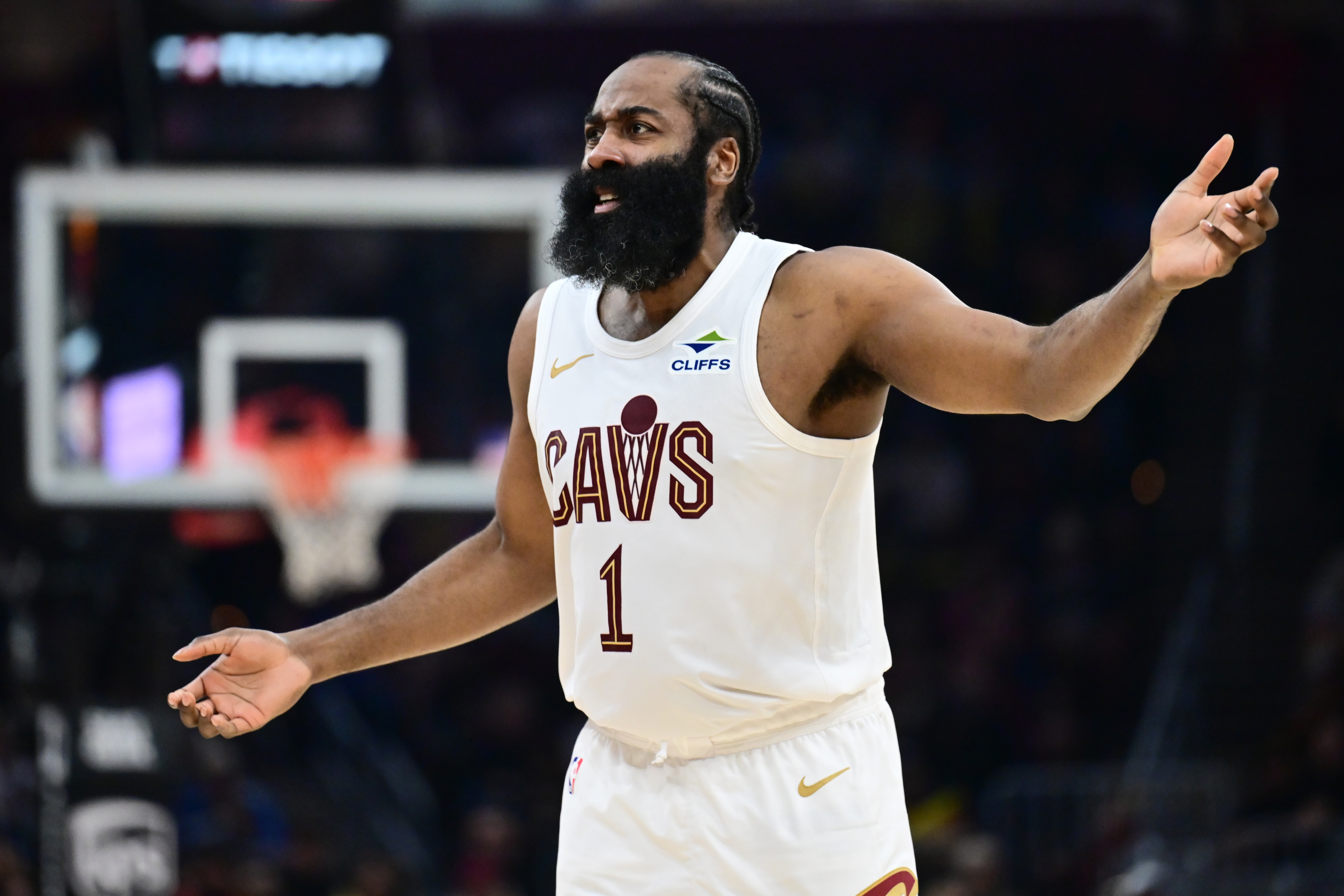 BOB半岛体育APP-哈登&amp;米切尔出战！ESPN明日胜率预测：骑士高达61.8% 魔术为38.2%