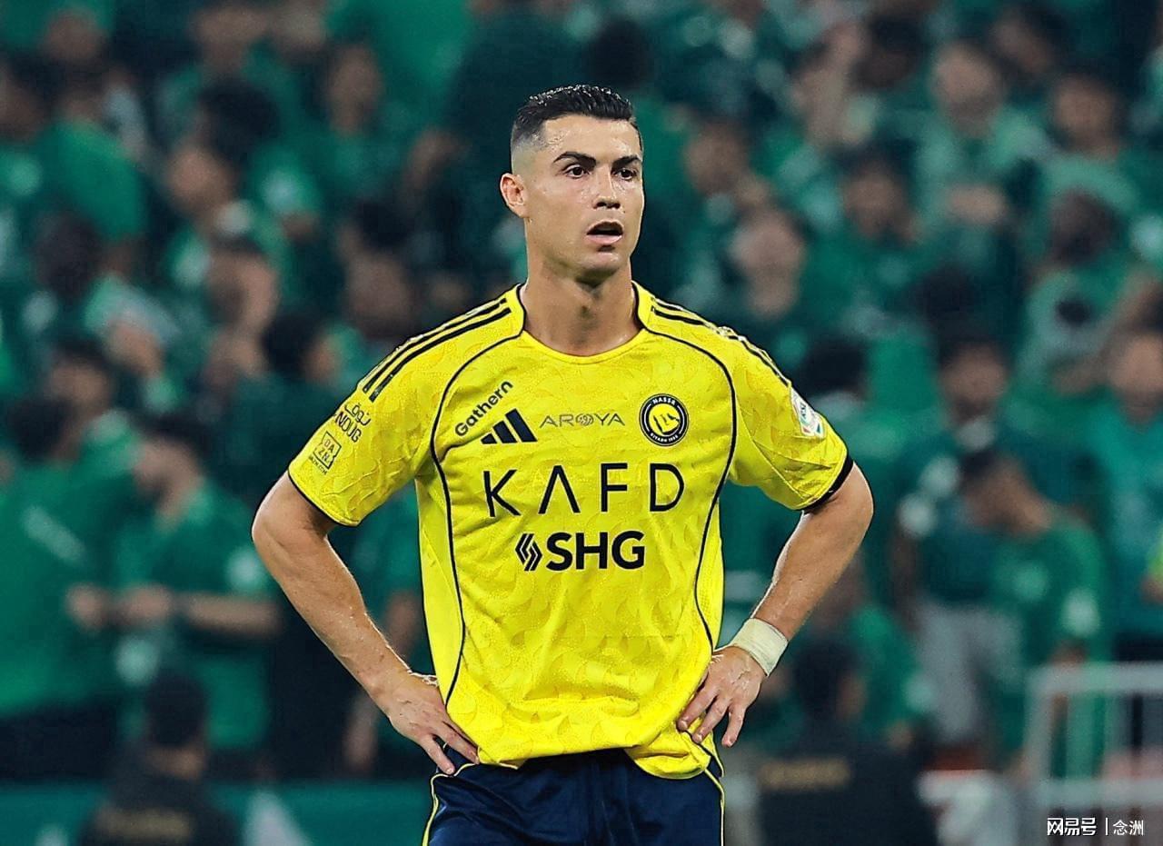 BOB半岛体育APP-足坛一夜动态：C罗罢赛遭强硬回击！本泽马首秀戴帽 尤文0-3出局